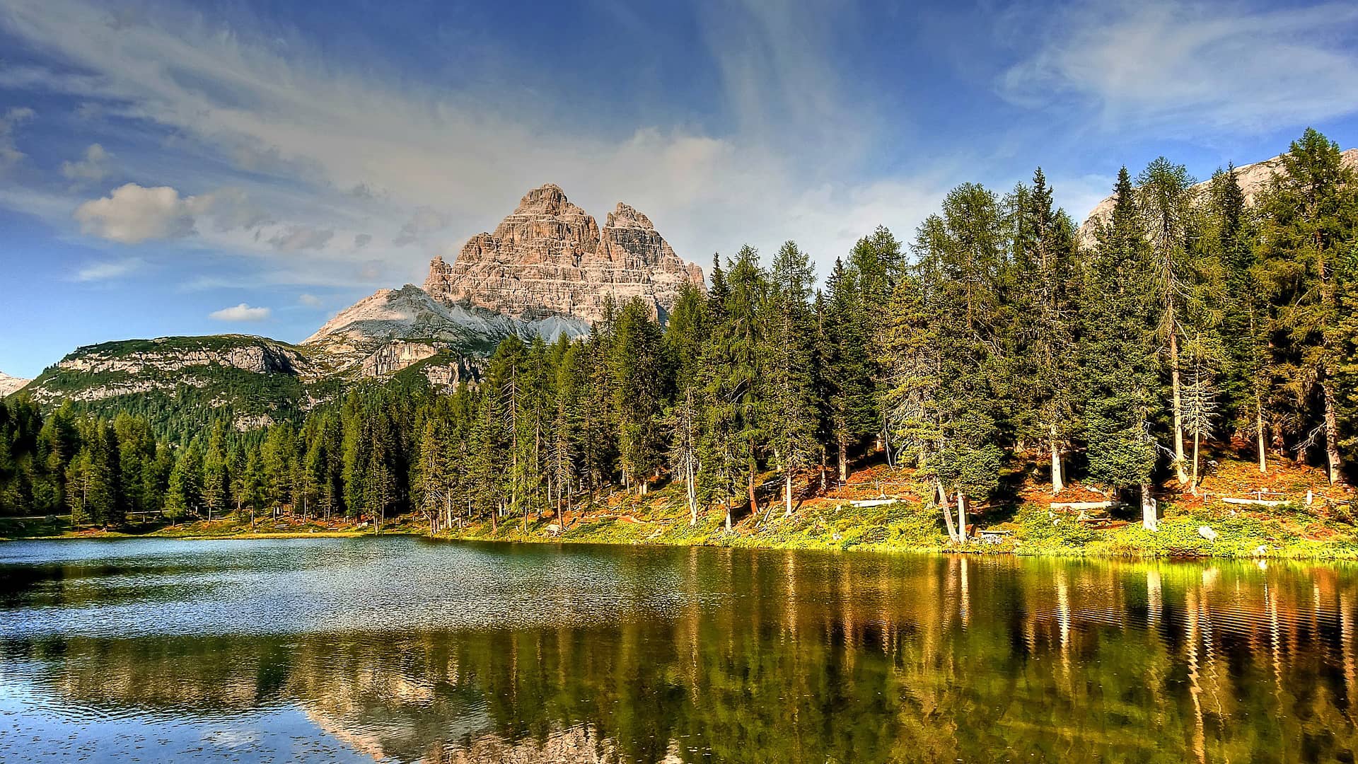 lago antorno three zinnen dolomites  