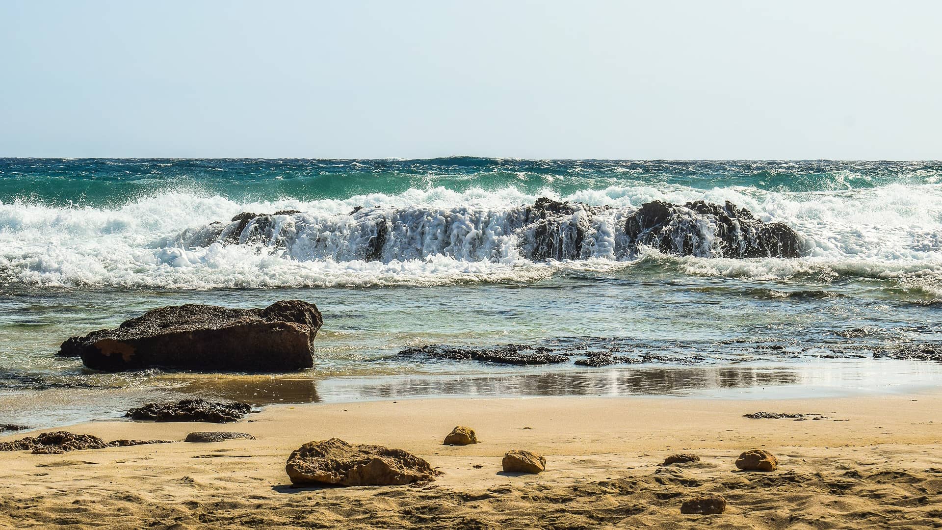 rocky coast wave smashing foam  